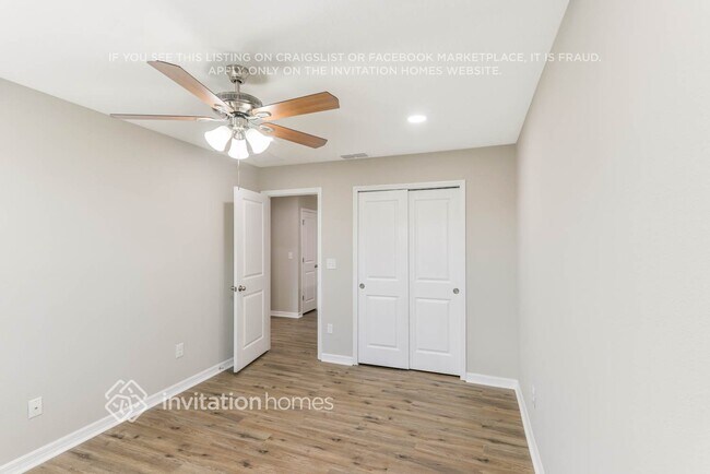 Building Photo - 10538 Medford Lakes Dr