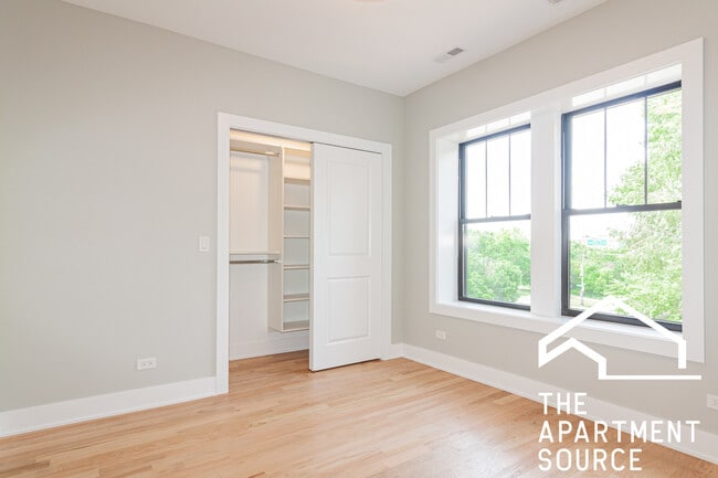 Building Photo - 2457 W Logan Blvd