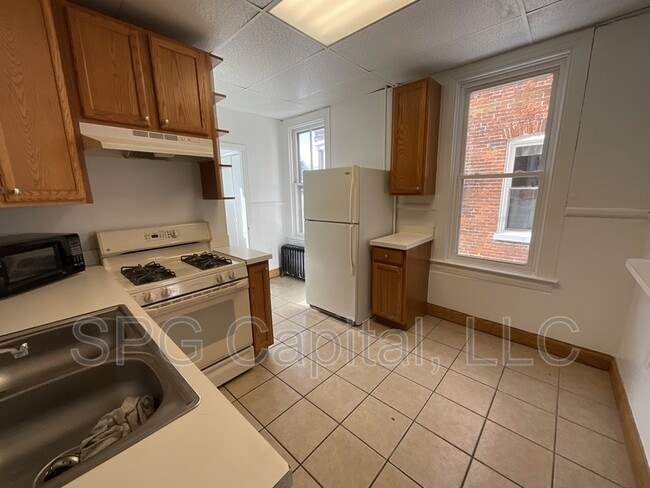 Building Photo - 260 W Jackson St