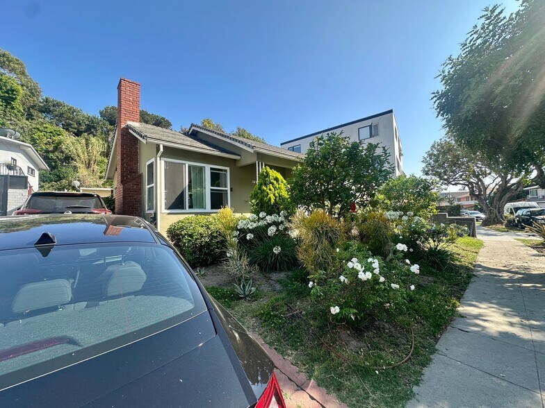 Building Photo - 7100 Ramsgate Ave