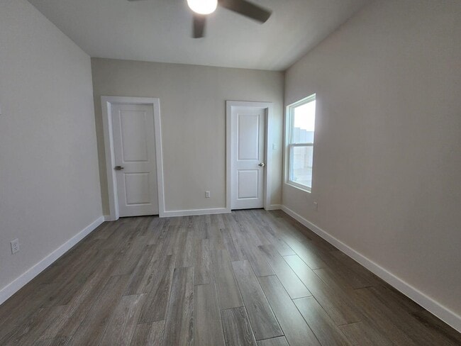 Building Photo - 7506 Cresta Bella St