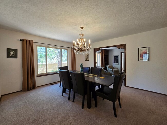 Building Photo - Turnkey Barranca Mesa Cul-de-sac Home