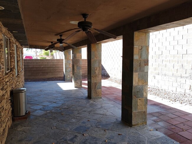 Building Photo - Upgraded Single Story house for rent