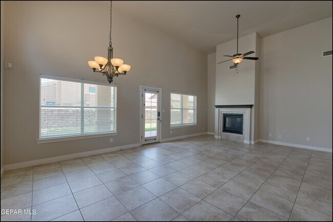 Building Photo - 11420 Victor Flores Pl