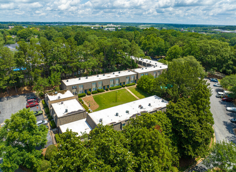 Arial View - Club Hill Apartments