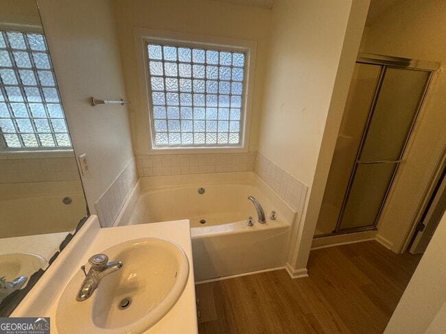 Building Photo - 503 Hunterian Pl