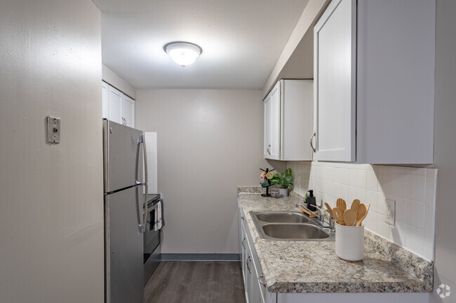 Interior Photo - Creekside Village Apartments