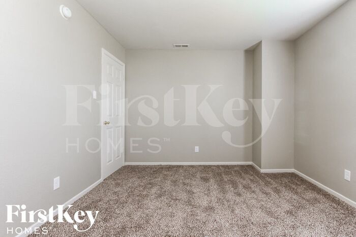 Building Photo - 8655 Hopewell Ct