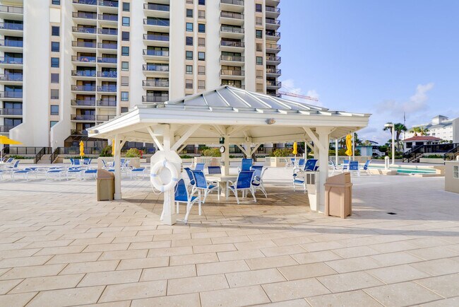 Building Photo - 450 S Gulfview Blvd