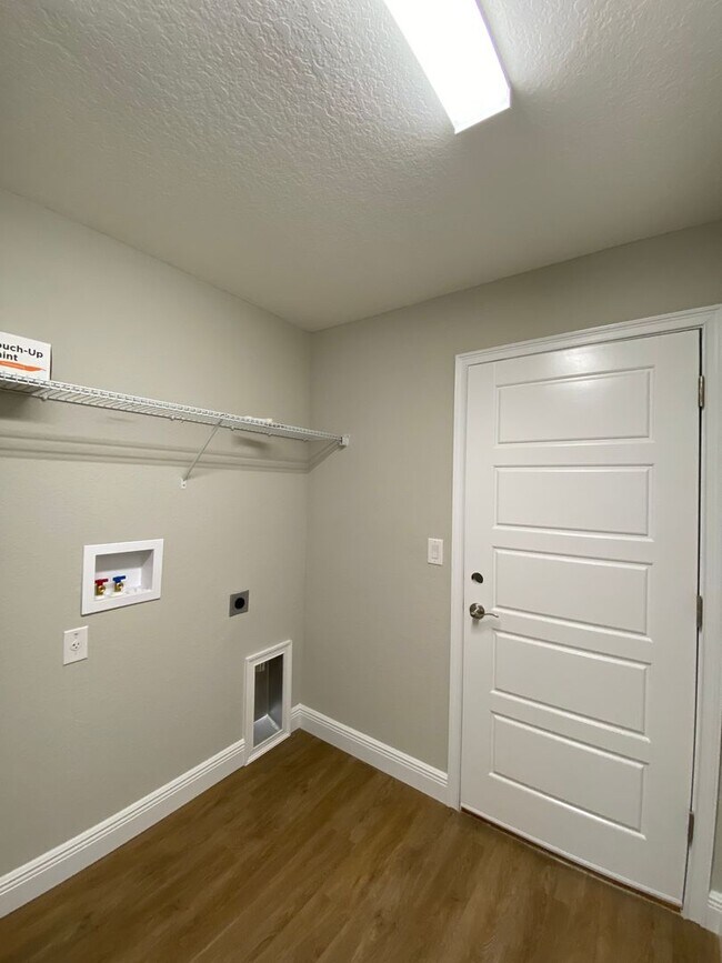 Building Photo - Beautiful home in Citrus Springs.