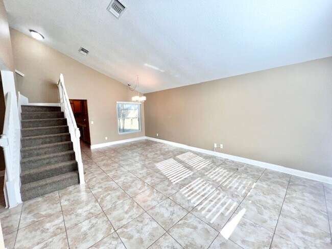 Building Photo - Oviedo - 3 Bedroom, 2.5 Bathroom – $2495.00