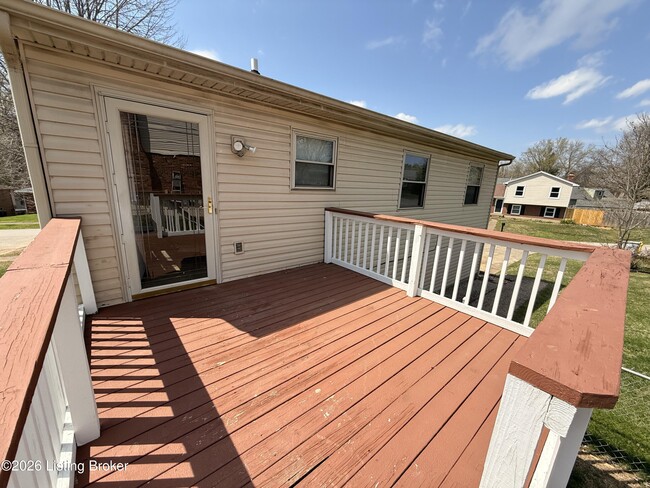 Building Photo - 8401 Cloverport Dr