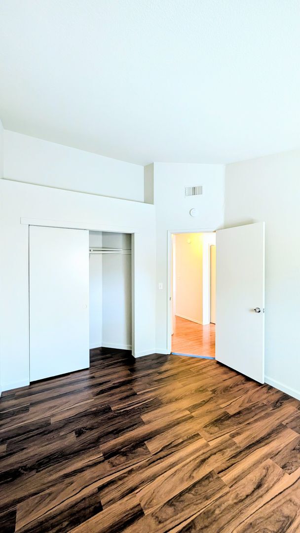 Building Photo - Beautiful 3BD/2BTH Single Family Home on C...