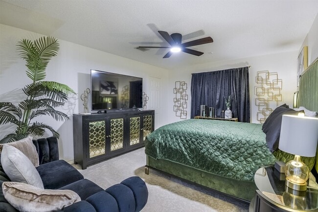 Building Photo - 3719 Danbury Dr