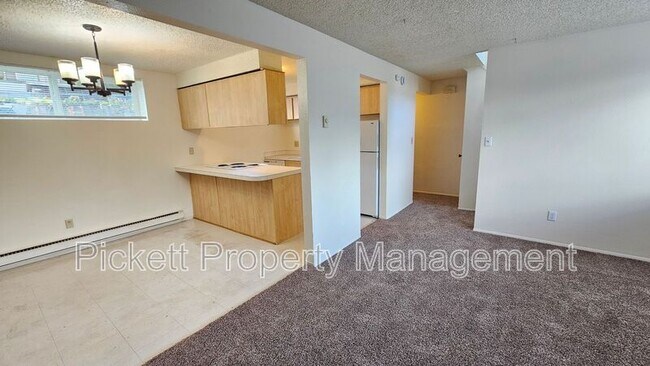 Building Photo - 1621 Trenton Ave