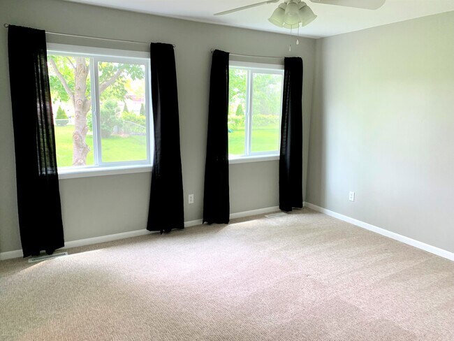 3rd Bedroom - 155 Bayberry Ln