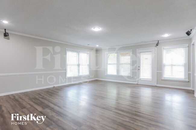 Building Photo - 15117 W 131st St