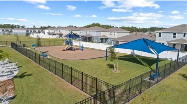 Building Photo - 3185 Laurent Lp