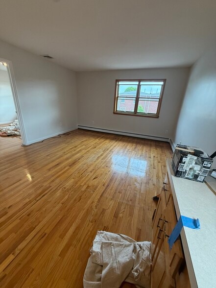 Building Photo - 6638 53rd Ave