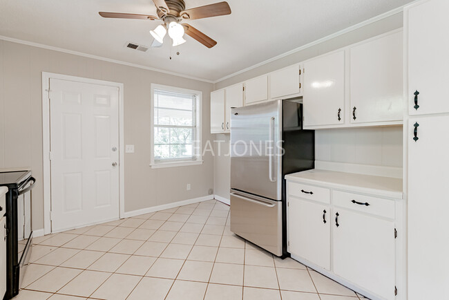 Building Photo - Charming 3 bedroom home in Irmo!