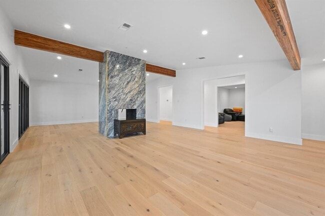 Building Photo - 4805 Greystone Dr