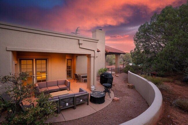 Building Photo - 36 W Dove Wing Dr