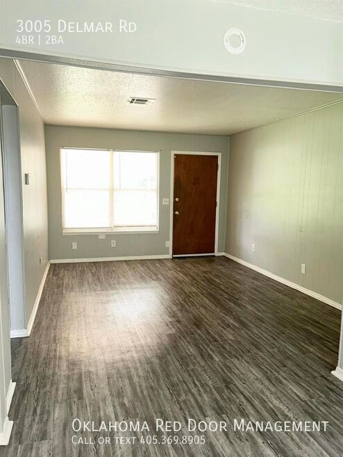 Building Photo - 3005 Delmar Rd