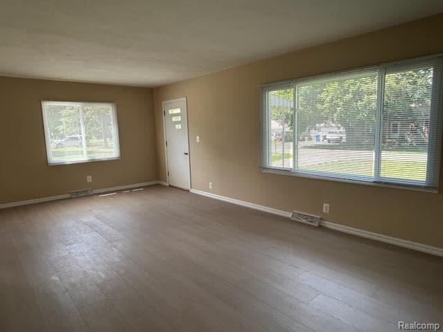 Building Photo - 6199 Monrovia Dr
