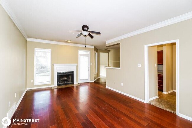 Building Photo - 1160 Hunters Lake Dr, Cordova, TN 38018