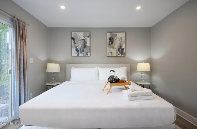 Building Photo - 8620 E Plaza Ave