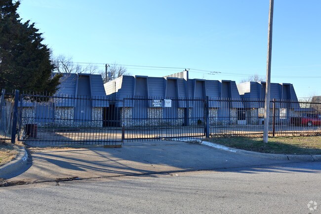 Primary Photo - 3612 SW 22nd St