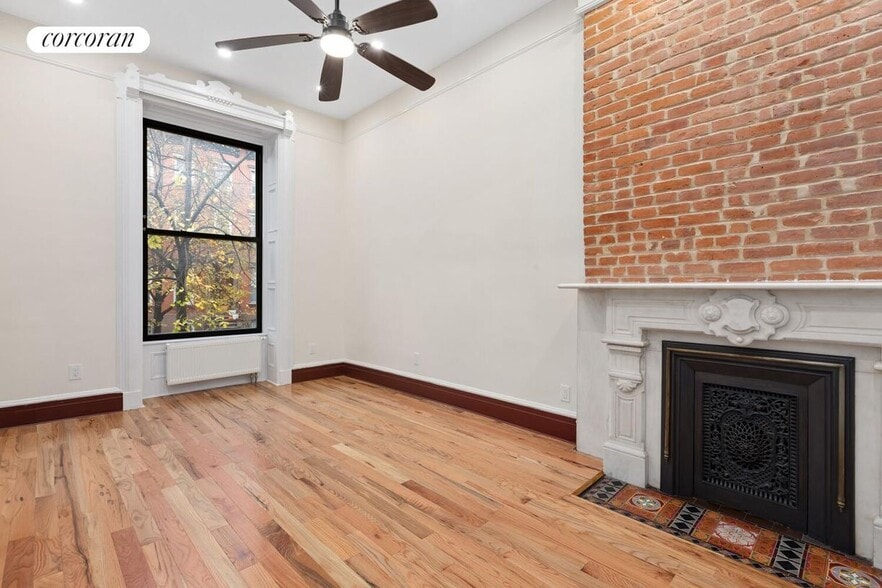 Building Photo - 446 E 118th St