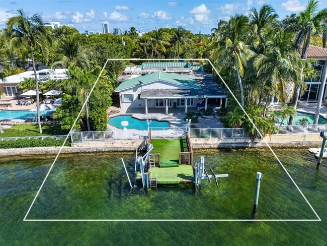 Building Photo - 1375 N Biscayne Point Rd