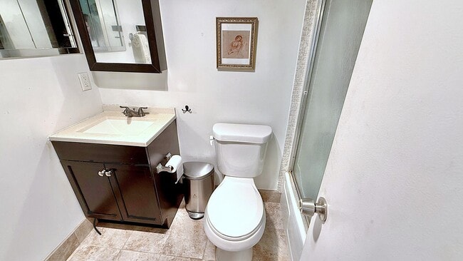 Building Photo - 181 Tilford I