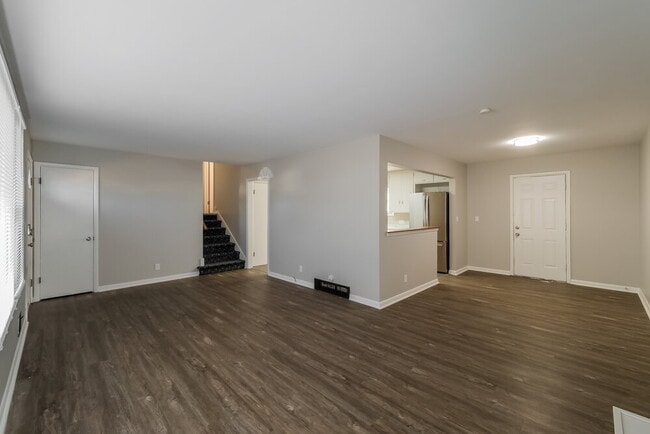 Building Photo - 1202 Baltimore St