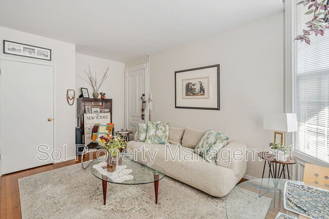 Building Photo - 1722 Fifth Avenue - 4