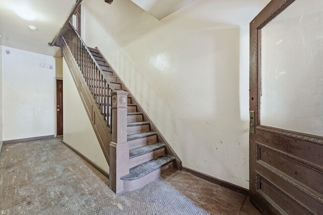 Building Photo - 83 Wilkinson Ave