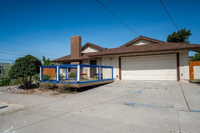 Building Photo - Furnished 4BR Oceanside Retreat w/ Pool Table, Home Gym & Utilities Included