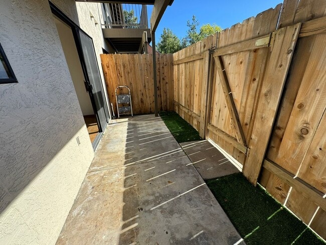 Building Photo - 2BR/1.5BA CONDO w/ 2 assigned PARKING SPOTS in ALPINE AVAILABLE NOW!