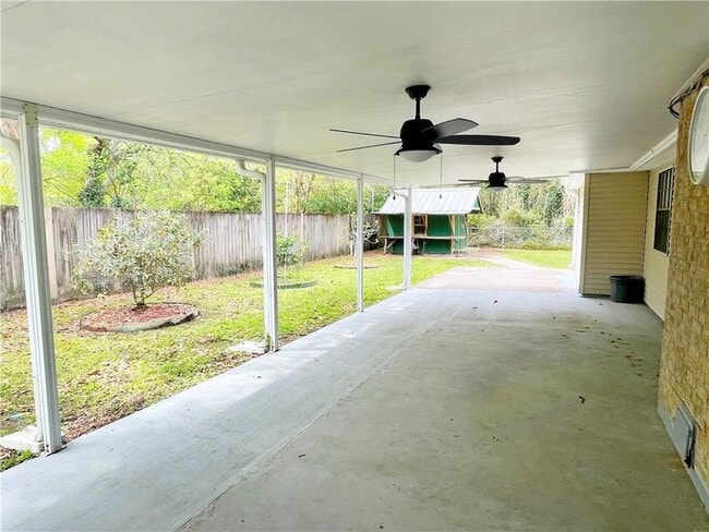 Building Photo - 101 Herwig Bluff Rd