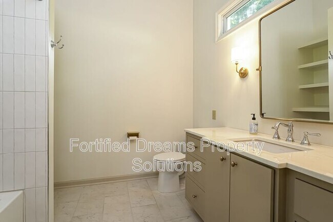 Building Photo - 3206 Kings Pond Rd