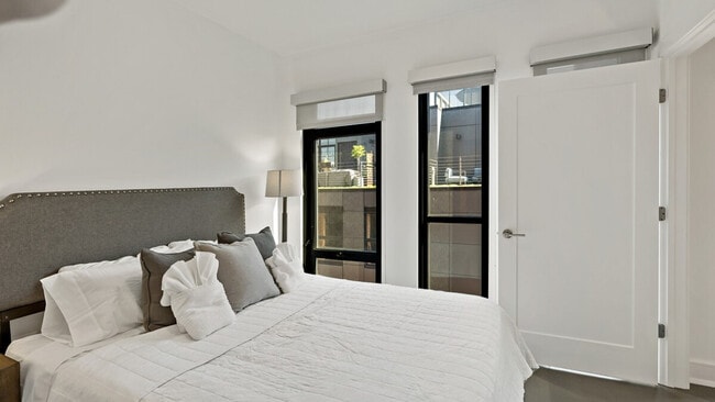 Building Photo - 1924 8th St NW