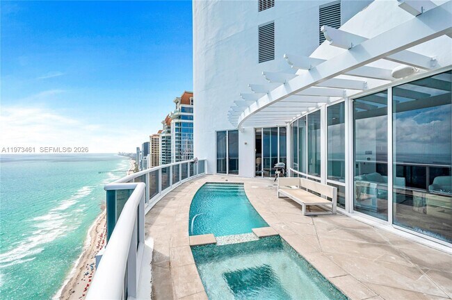 Building Photo - 18101 Collins Ave