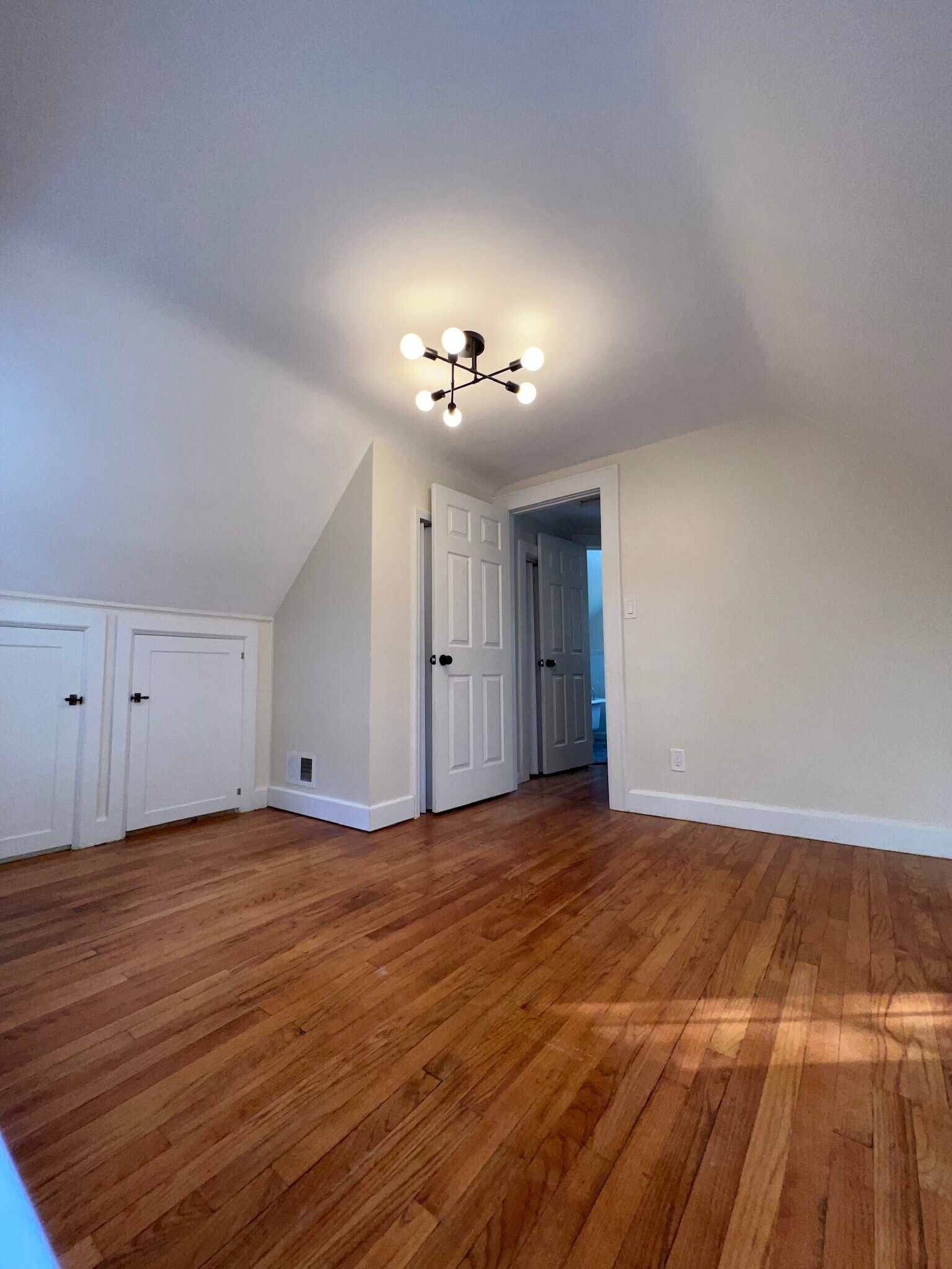2nd bedroom upstairs - 430 S Webik Ave