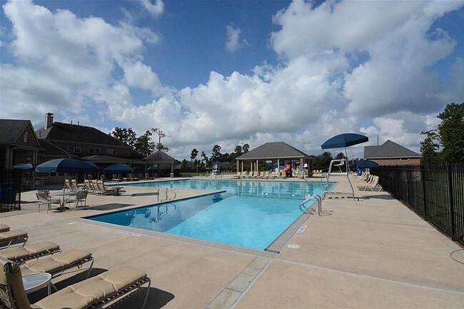 Building Photo - 13043 Sweetgum Shores Dr