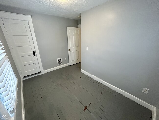 Building Photo - 2821 N New Jersey St