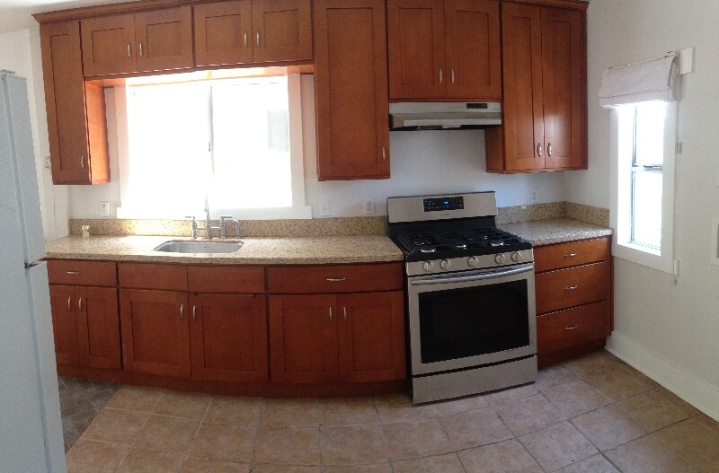 Building Photo - 1804 Bellevue Ave