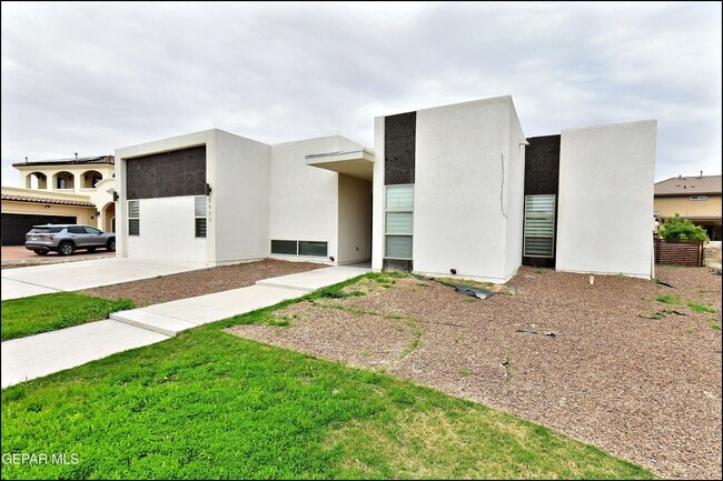 Building Photo - 5973 Cartagena Cir