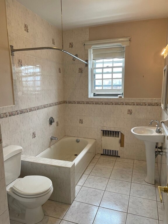 Building Photo - 58 Elm St