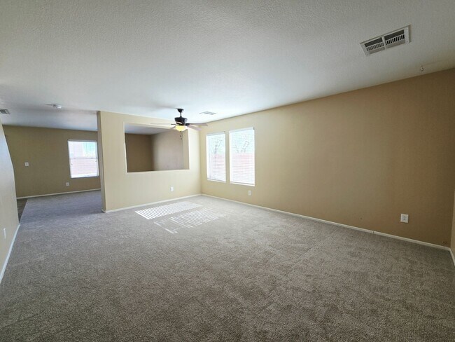 Building Photo - ACCEPTS SECTION 8 - BEAUTIFUL MUST SEE 3BD/2BA IN SOUTHWEST